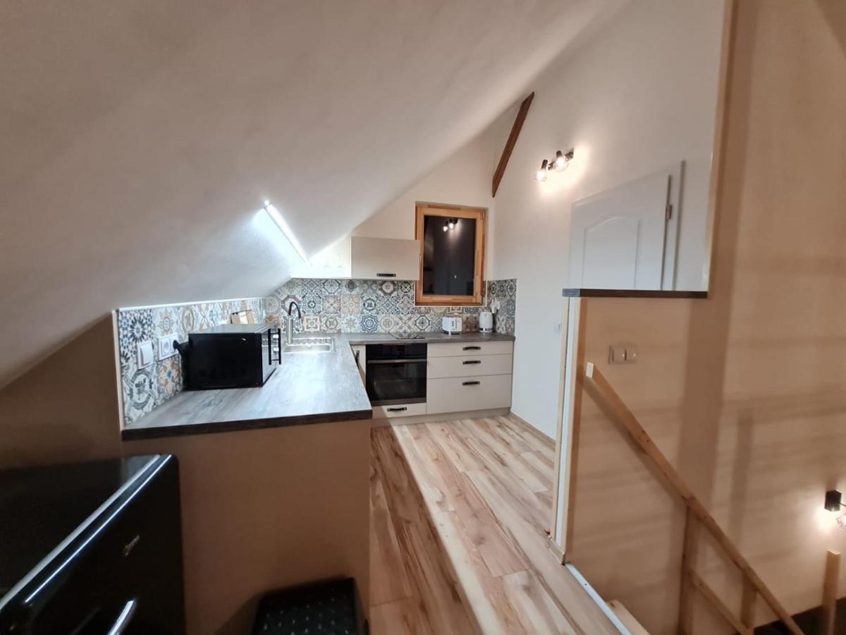 הַרָכוֹב Apartman Konirna מראה חיצוני תמונה