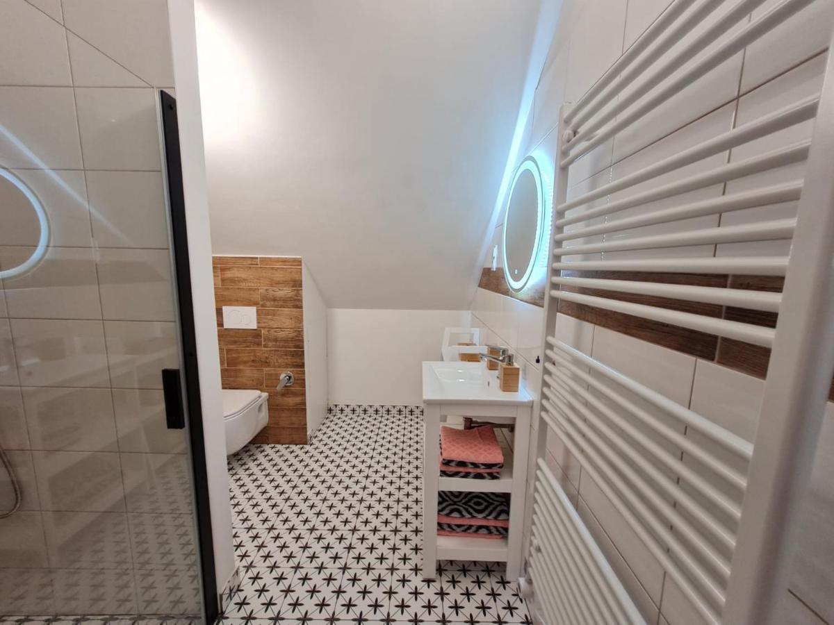 הַרָכוֹב Apartman Konirna מראה חיצוני תמונה